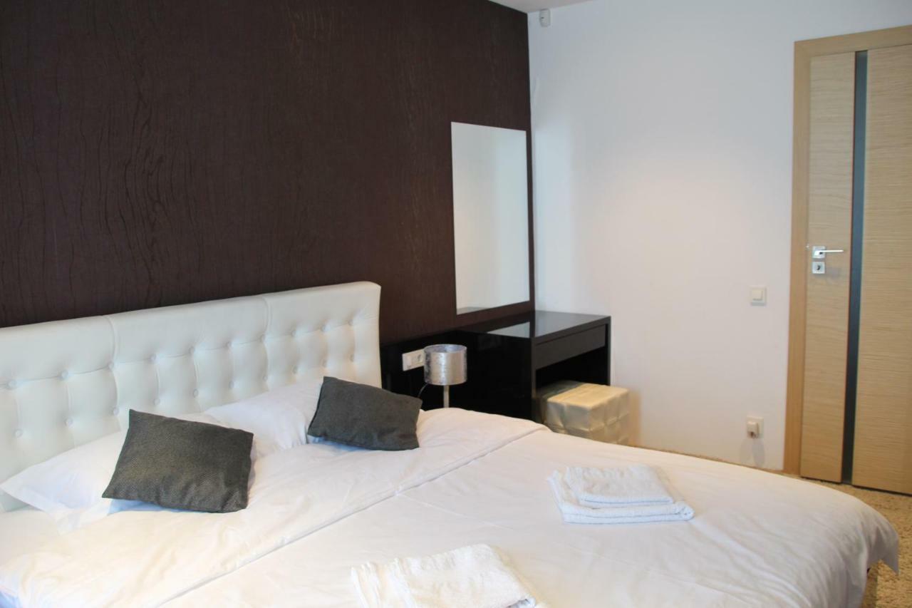 Luxury Trip Apartment Oradea Exterior foto