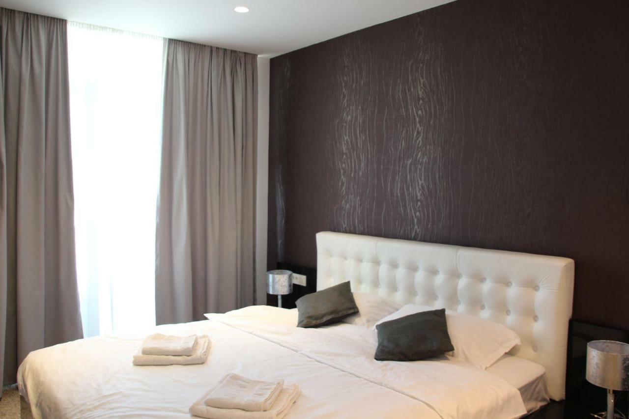 Luxury Trip Apartment Oradea Exterior foto